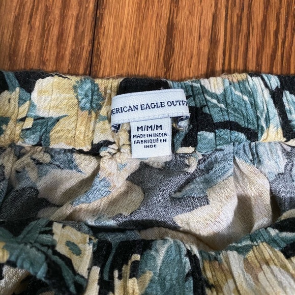 AE floral blouse - Picture 2 of 2